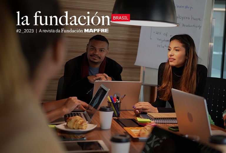 Número 2 de la revista la fundación